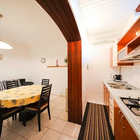 Antisin Apartman *