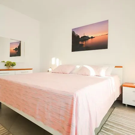 Apartman Antisin