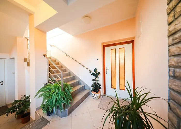 Apartament Antisin